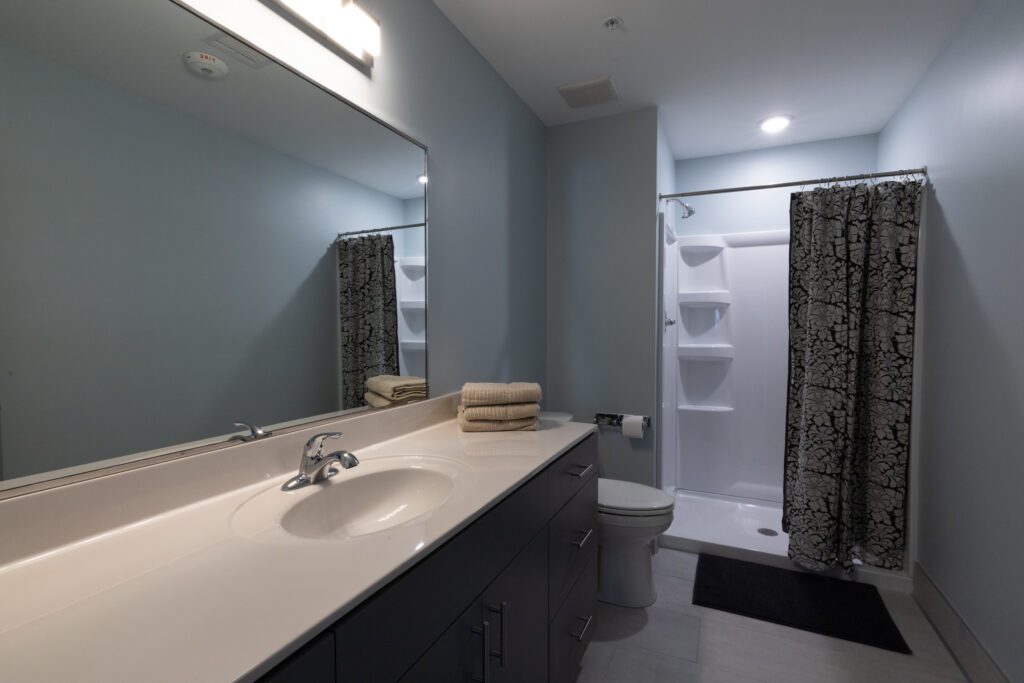 The Lodge at Oxford bathroom